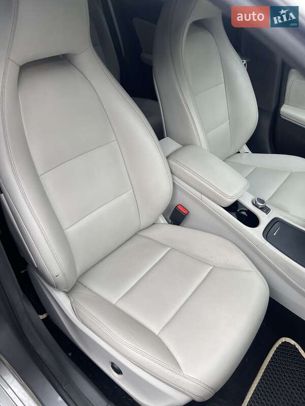 Седан Mercedes-Benz CLA-Class 2015 в Киеве