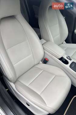 Седан Mercedes-Benz CLA-Class 2015 в 