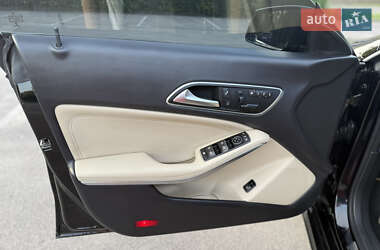Седан Mercedes-Benz CLA-Class 2015 в 