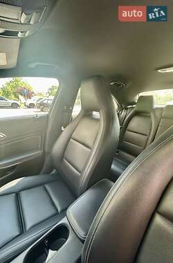 Седан Mercedes-Benz CLA-Class 2018 в 