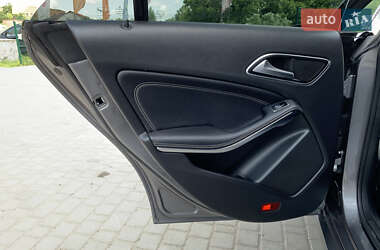 Седан Mercedes-Benz CLA-Class 2018 в 