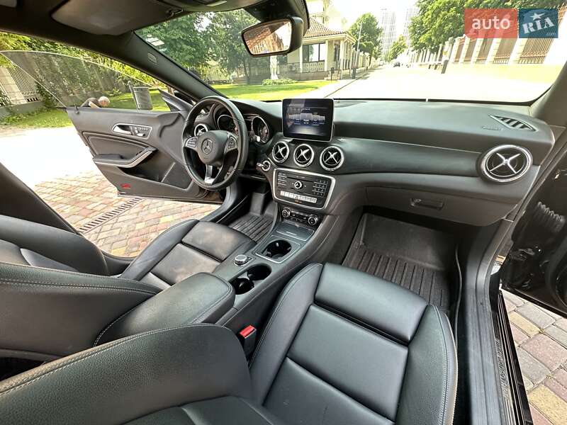 Седан Mercedes-Benz CLA-Class 2019 в Одессе