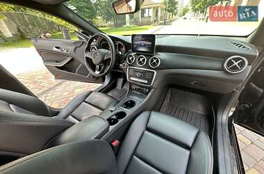 Седан Mercedes-Benz CLA-Class 2019 в 