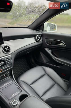 Седан Mercedes-Benz CLA-Class 2013 в 