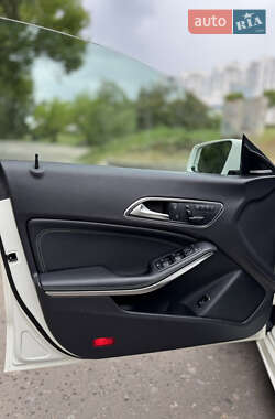 Седан Mercedes-Benz CLA-Class 2013 в 