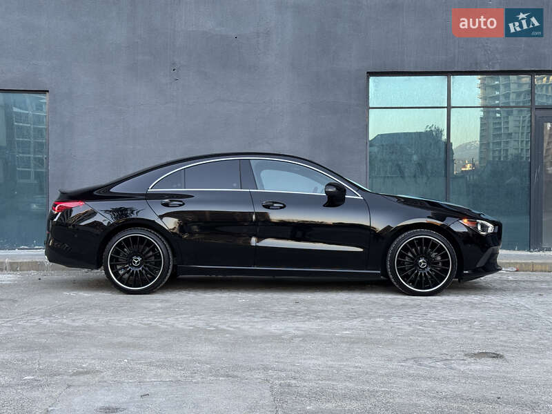 Седан Mercedes-Benz CLA-Class 2019 в Киеве