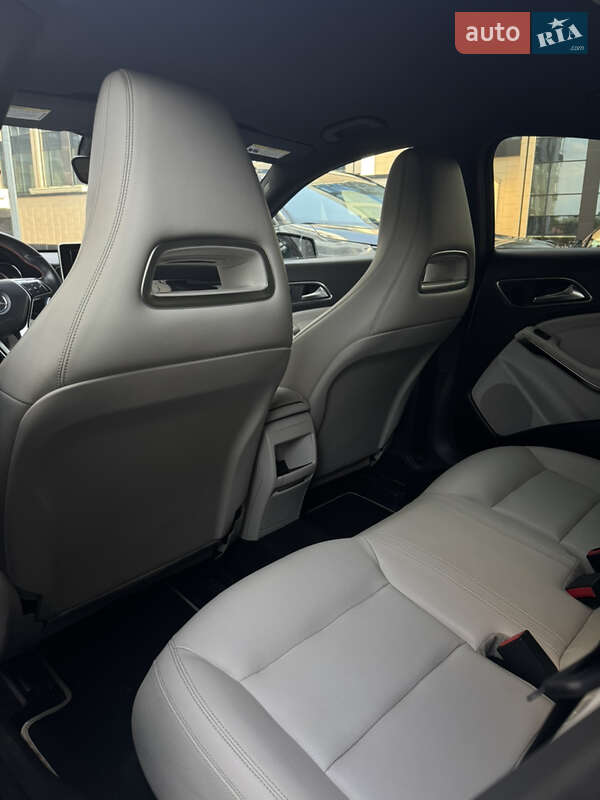 Седан Mercedes-Benz CLA-Class 2014 в Луцке