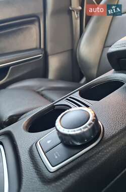 Седан Mercedes-Benz CLA-Class 2016 в 