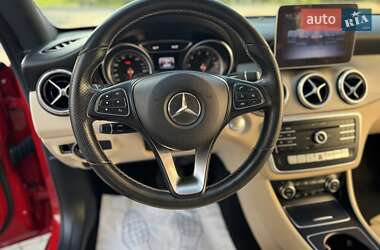 Седан Mercedes-Benz CLA-Class 2018 в 