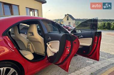 Седан Mercedes-Benz CLA-Class 2018 в 