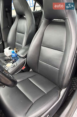 Седан Mercedes-Benz CLA-Class 2013 в 