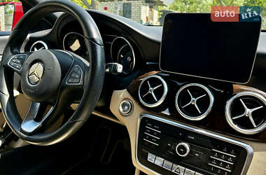 Седан Mercedes-Benz CLA-Class 2018 в 
