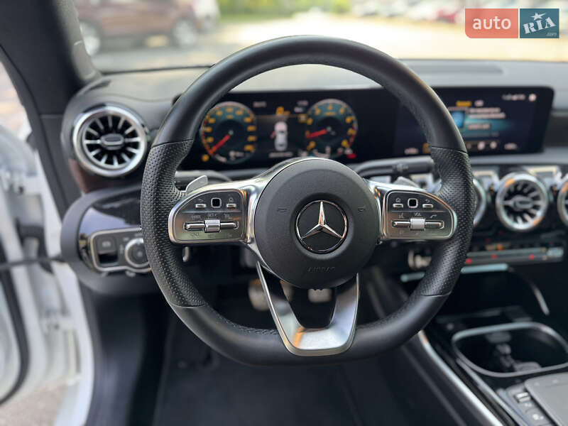 Седан Mercedes-Benz CLA-Class 2022 в Києві