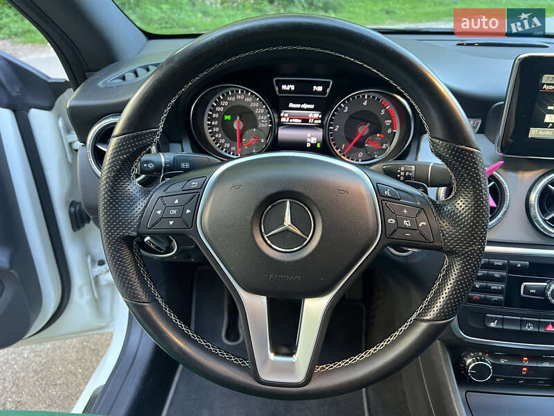 Седан Mercedes-Benz CLA-Class 2013 в Киеве