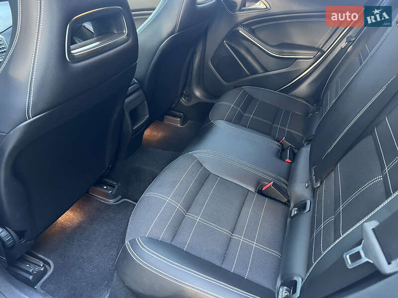 Седан Mercedes-Benz CLA-Class 2013 в Киеве