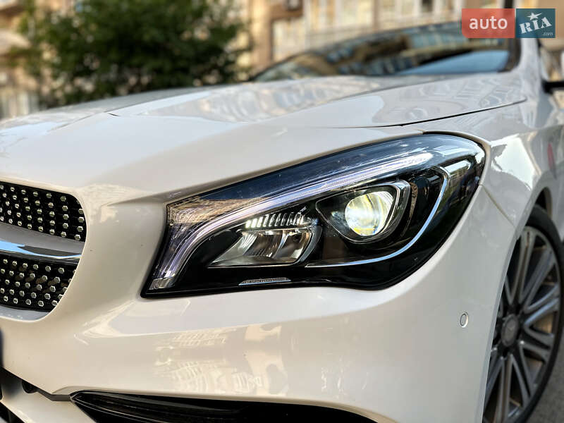 Седан Mercedes-Benz CLA-Class 2018 в Киеве