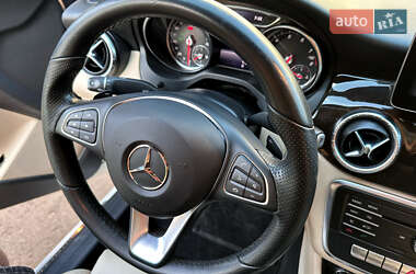 Седан Mercedes-Benz CLA-Class 2018 в 