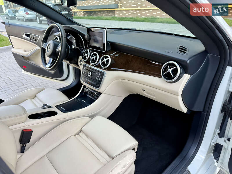 Седан Mercedes-Benz CLA-Class 2015 в Житомире