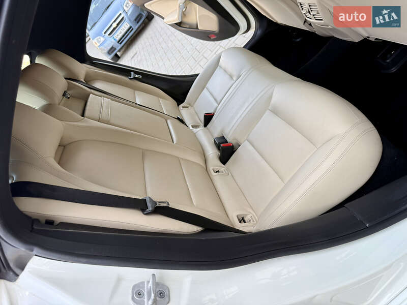 Седан Mercedes-Benz CLA-Class 2015 в Житомире