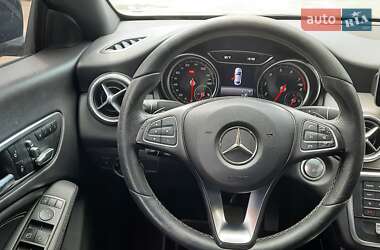 Седан Mercedes-Benz CLA-Class 2017 в 