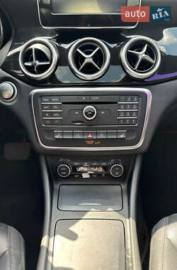 Седан Mercedes-Benz CLA-Class 2015 в 