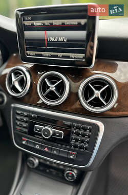 Седан Mercedes-Benz CLA-Class 2013 в 