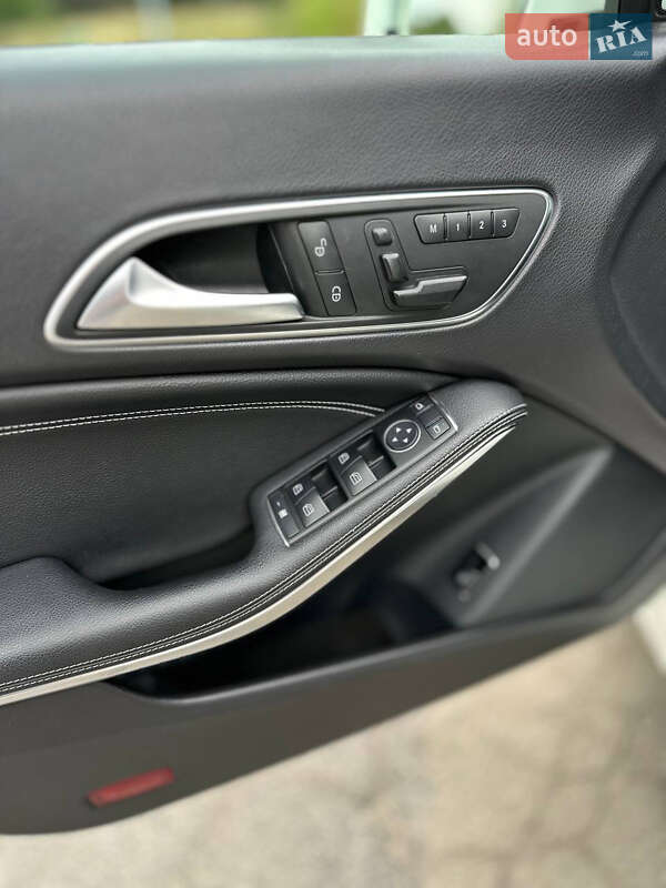 Седан Mercedes-Benz CLA-Class 2013 в Днепре фото 27 Седан Mercedes-Benz CLA-Class 2013 в Днепре