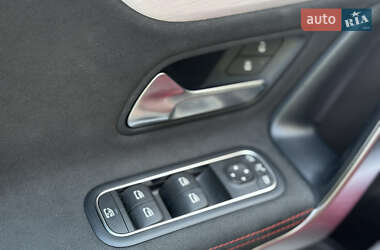 Седан Mercedes-Benz CLA-Class 2020 в 