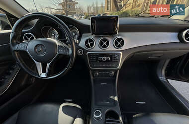 Седан Mercedes-Benz CLA-Class 2013 в 