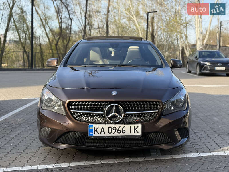 Седан Mercedes-Benz CLA-Class 2015 в Киеве