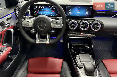 Седан Mercedes-Benz CLA-Class 2022 в 