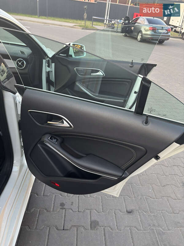 Седан Mercedes-Benz CLA-Class 2013 в Софіївській Борщагівці