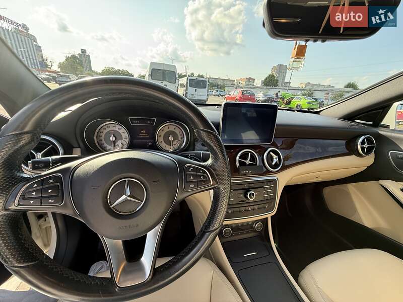 Седан Mercedes-Benz CLA-Class 2014 в Львові
