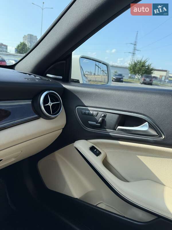 Седан Mercedes-Benz CLA-Class 2014 в Львові