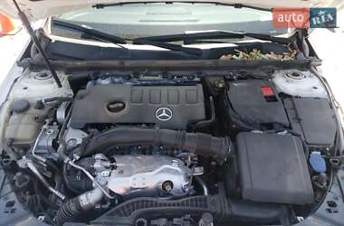 Седан Mercedes-Benz CLA-Class 2019 в 