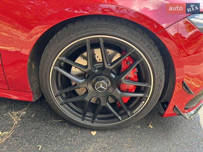 Седан Mercedes-Benz CLA-Class 2019 в Киеве