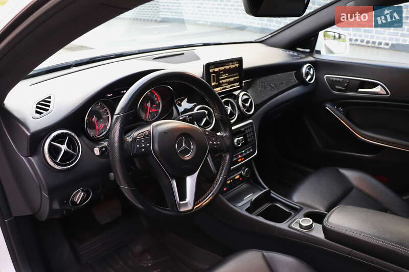 Седан Mercedes-Benz CLA-Class 2014 в Кременчуге