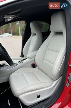 Седан Mercedes-Benz CLA-Class 2013 в 