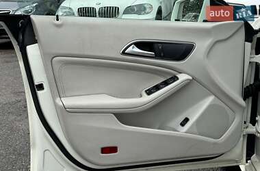 Седан Mercedes-Benz CLA-Class 2015 в 