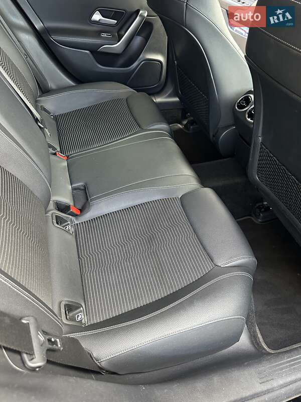 Седан Mercedes-Benz CLA-Class 2020 в Киеве
