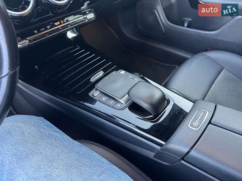 Седан Mercedes-Benz CLA-Class 2019 в Тернополе