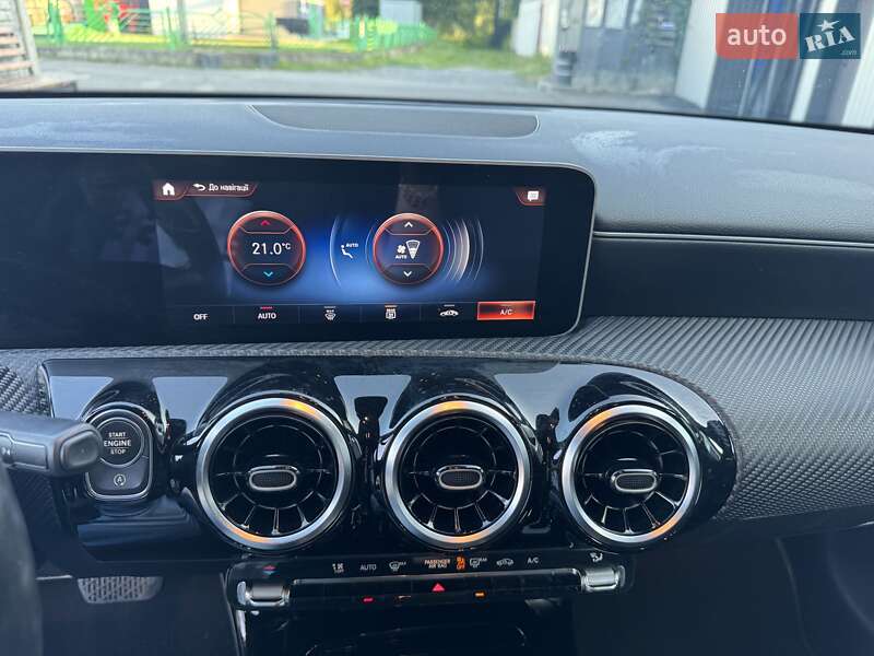 Седан Mercedes-Benz CLA-Class 2019 в Тернополе