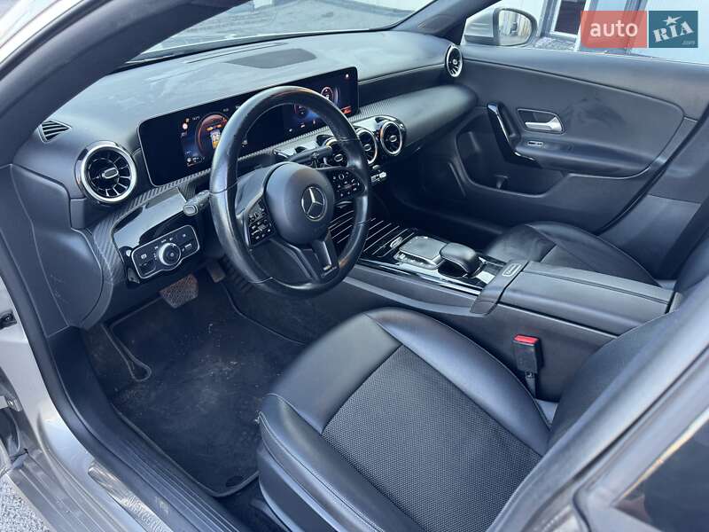 Седан Mercedes-Benz CLA-Class 2019 в Тернополе