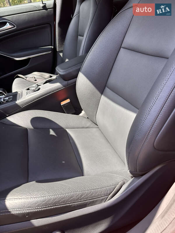 Седан Mercedes-Benz CLA-Class 2014 в Киеве