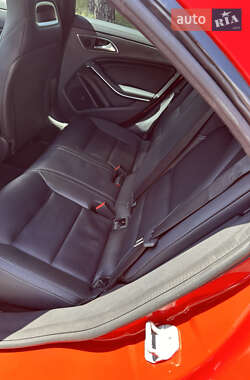 Седан Mercedes-Benz CLA-Class 2014 в 
