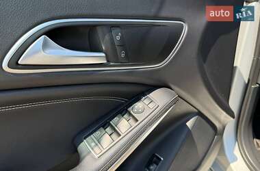 Седан Mercedes-Benz CLA-Class 2016 в 