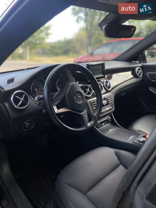 Седан Mercedes-Benz CLA-Class 2014 в Долине