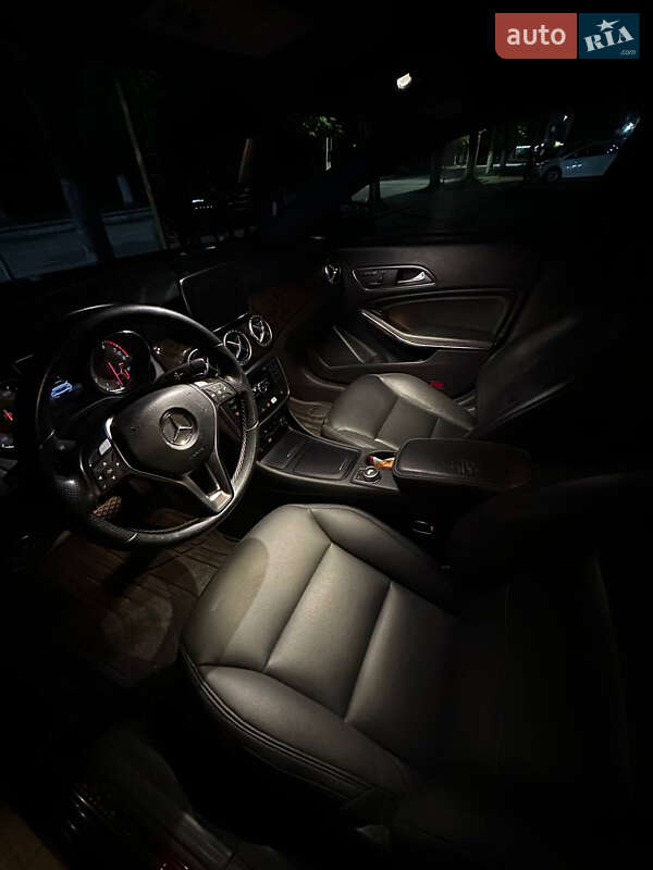 Седан Mercedes-Benz CLA-Class 2014 в Долине