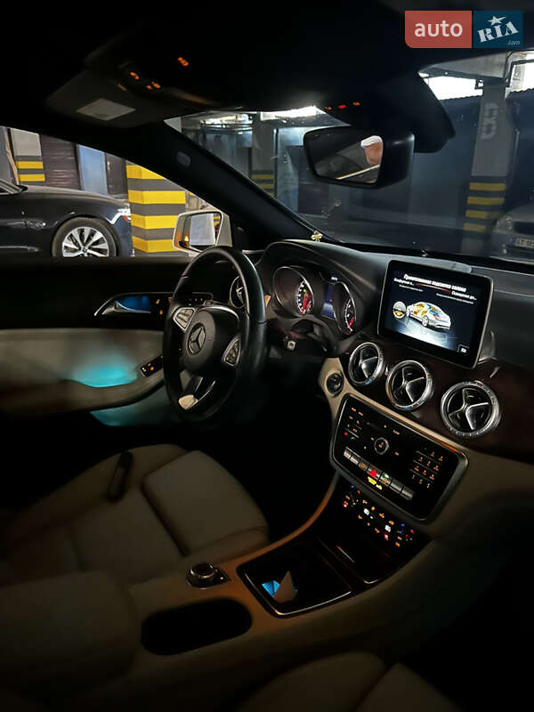 Седан Mercedes-Benz CLA-Class 2017 в Ивано-Франковске