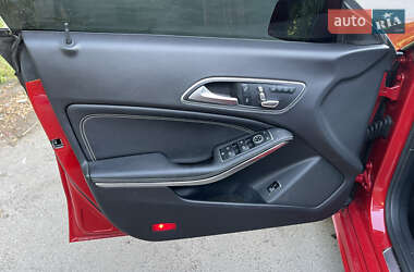 Седан Mercedes-Benz CLA-Class 2017 в 